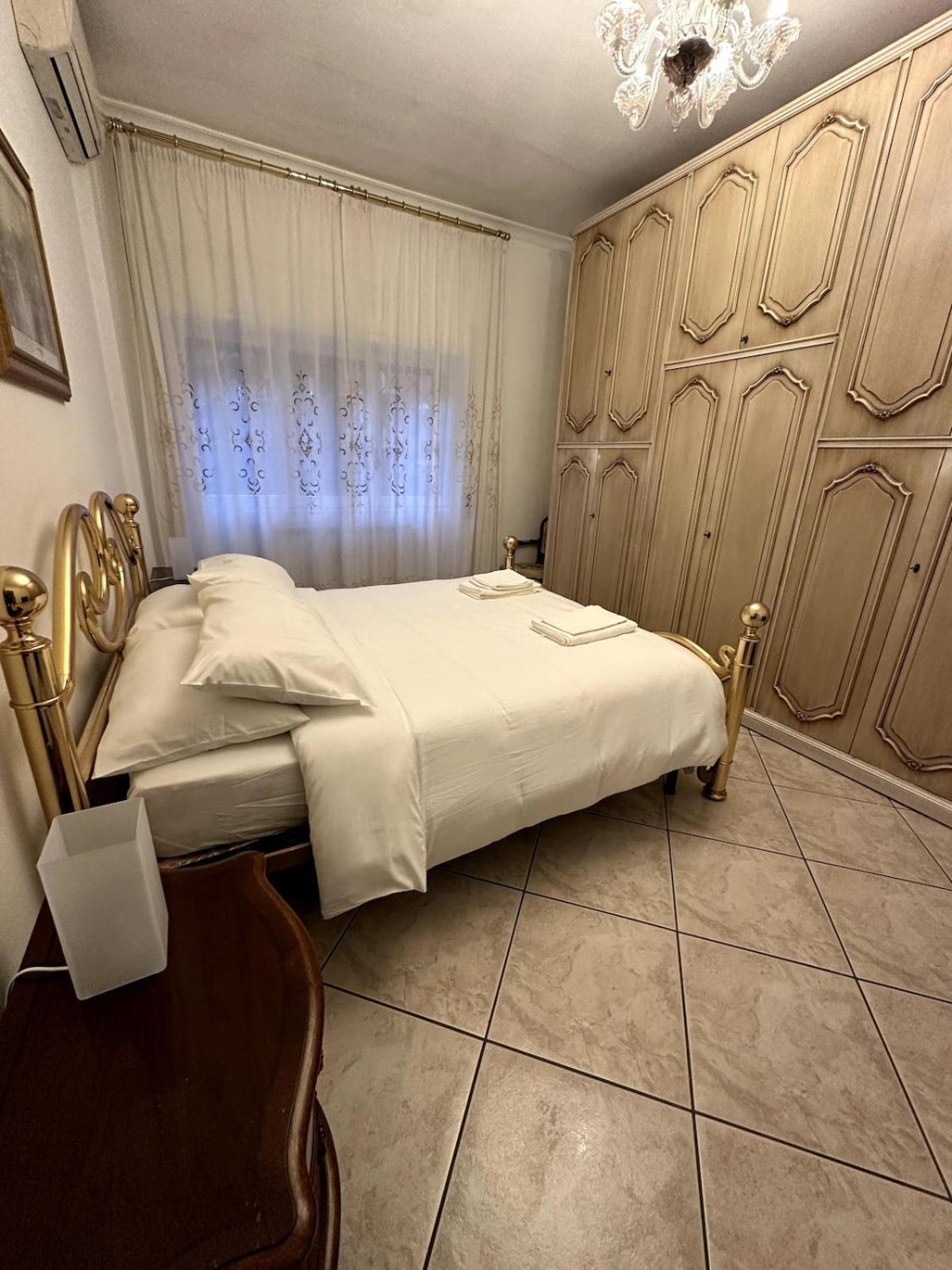 Tranquillo Stazione Serenissima, 2 Stanze Private E Cucina Condivisa Con L'host Privatunterkunft Rom